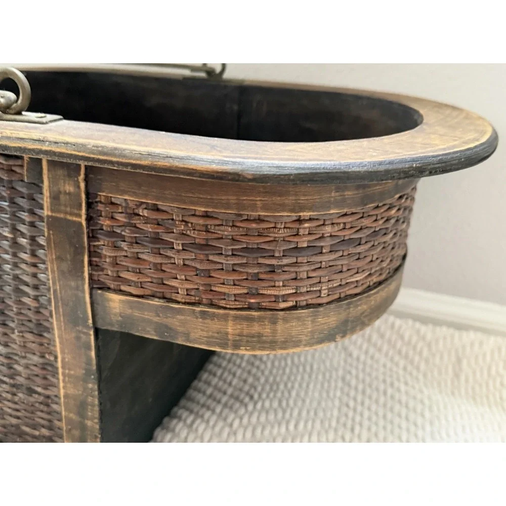 VTG Wood Wicker Stair Staircase‎ Basket 18
